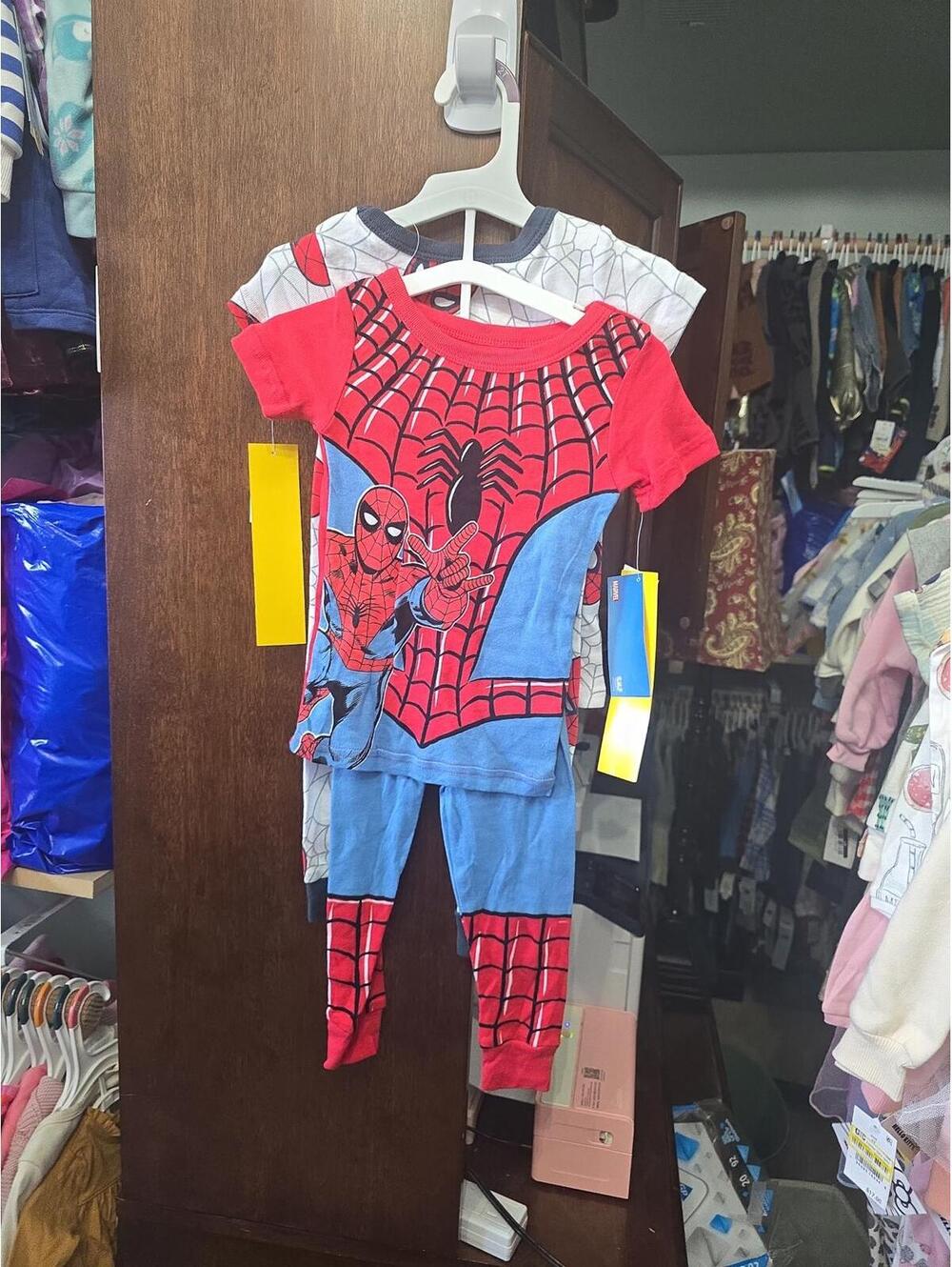 2t two pairs of spider man pajamas item 882